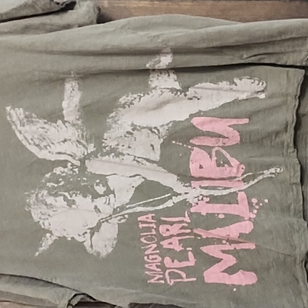 Magnolia Pearl Double Sided Tee - Picture 3 of 4
